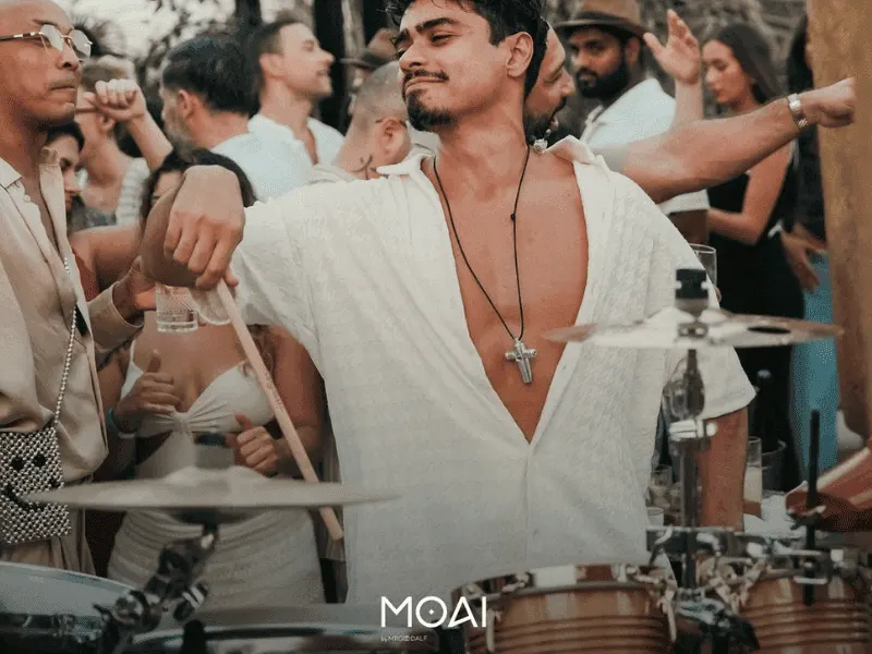 Moai deal image