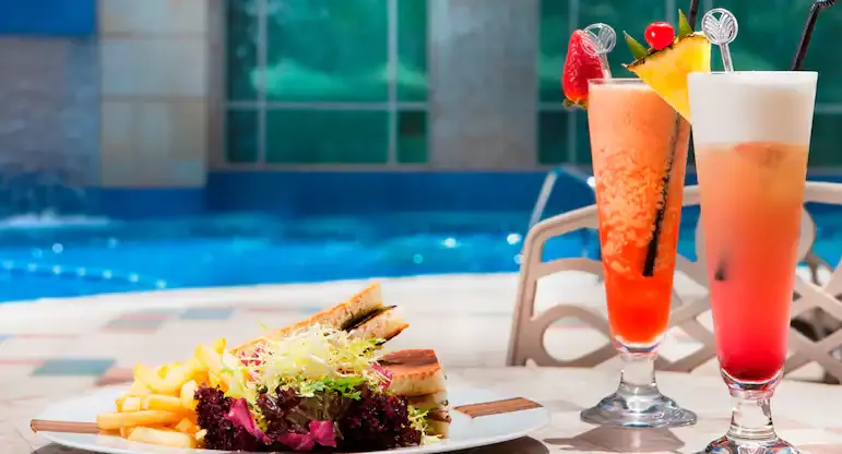Anees Pool Bar - Swissôtel Al Murooj venue image