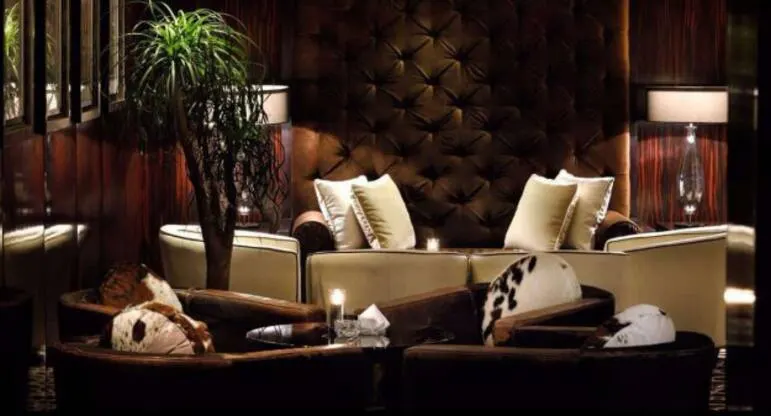 Bar 44 - Grosvenor House venue image