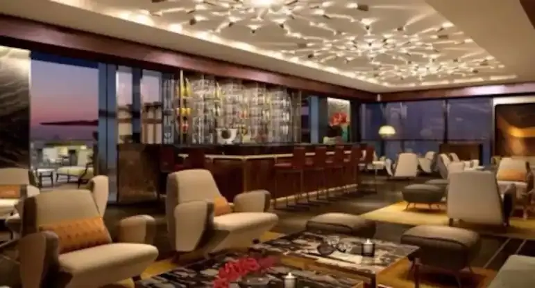 Luna Dubai - Four Seasons Hotel DIFC venue image