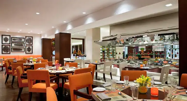 Makan - Mӧvenpick Grand Al Bustan venue image
